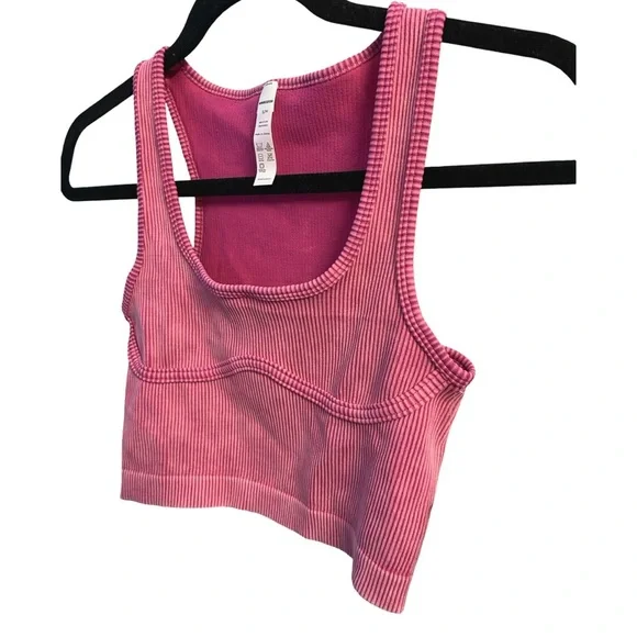 Fashion Nova NWT Lifting Baddie Active Top Pink Seamless Barbiecore Vibe Sz S/M - Picture 6 of 9